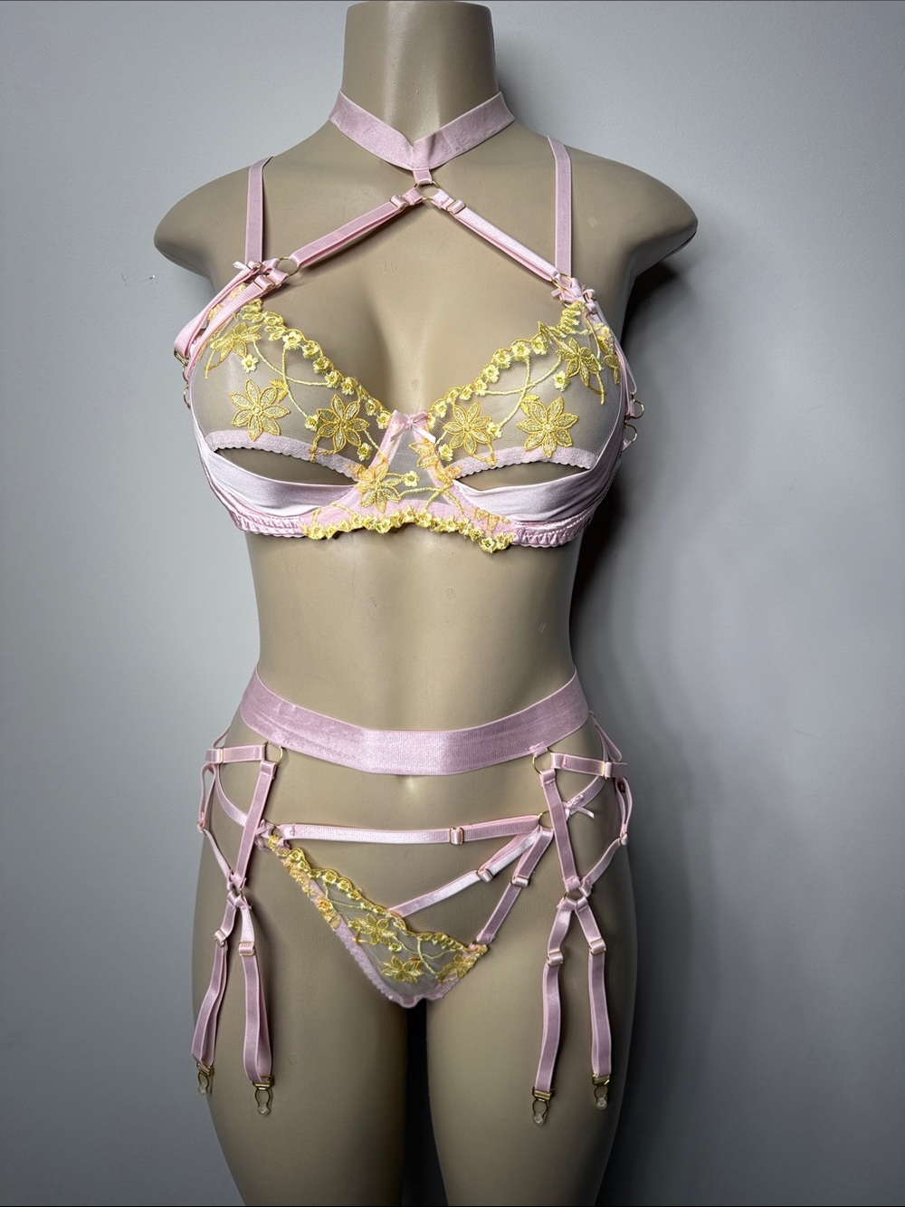 SHEIN Pink Satin & Yellow Floral Embroidered Lace Lingerie Set